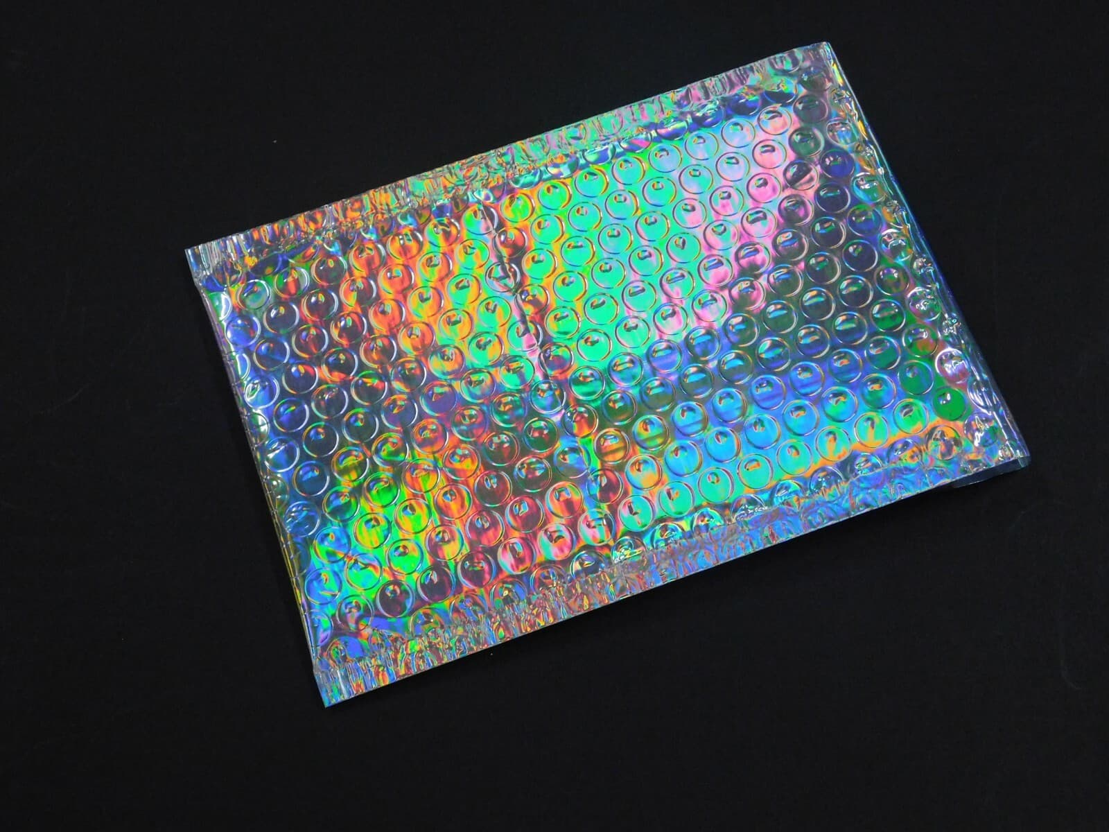 10-100 4x8 HOLOGRAPHIC BUBBLE Mailers Shipping Protective 10 25 50 Envelopes 4