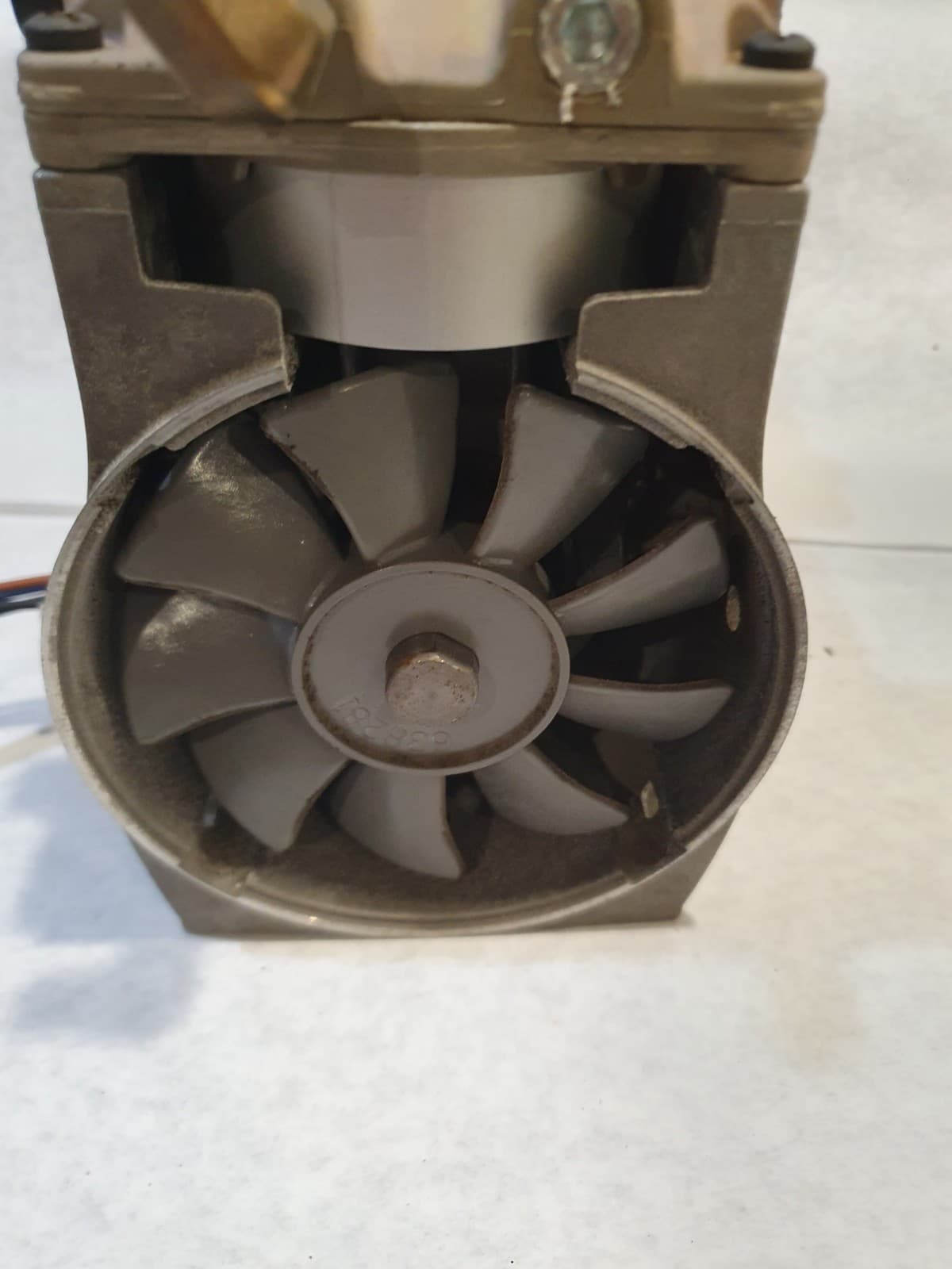 Thomas Vacuum Pump 2660CE37 Compressor TOP END REBUILT  Pond Aeration, Capacitor 4