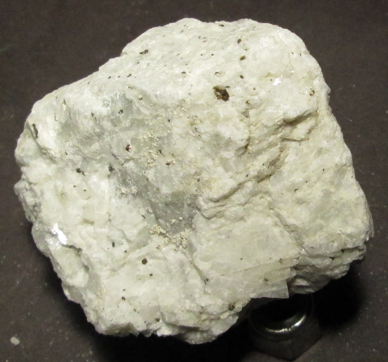 Hydrozincite Chondrodite Diopside Fluorescent Minerals Long Lake, Ont, Canada 2