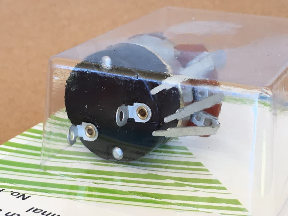 NEW Volume Control Audio Taper 500K Ohm 24mm Potentiometer With On-Off Switch 4