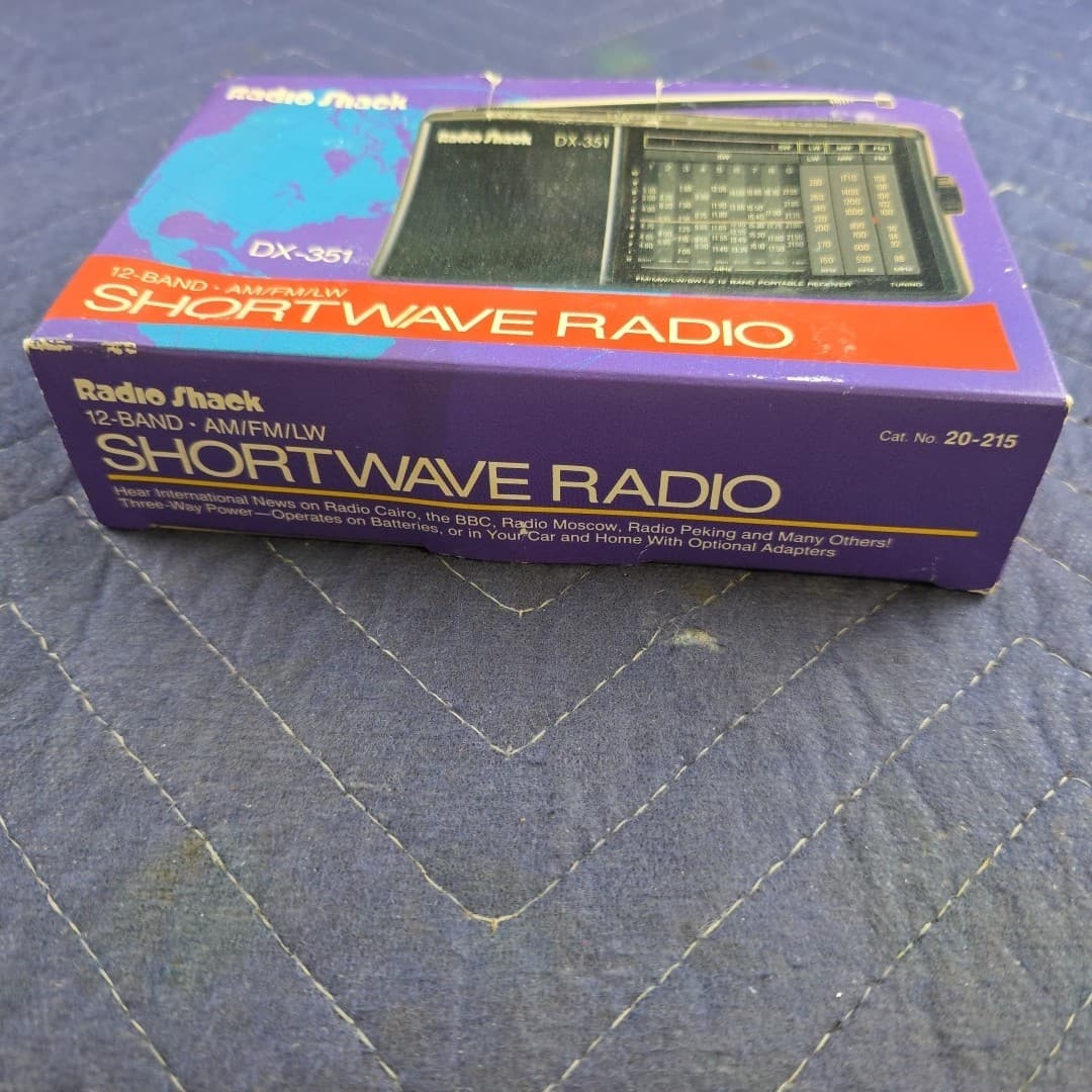 VINTAGE 1995 RADIO SHACK DX-351 12 BAND AM/FM/LW SHORTWAVE RADIO 3