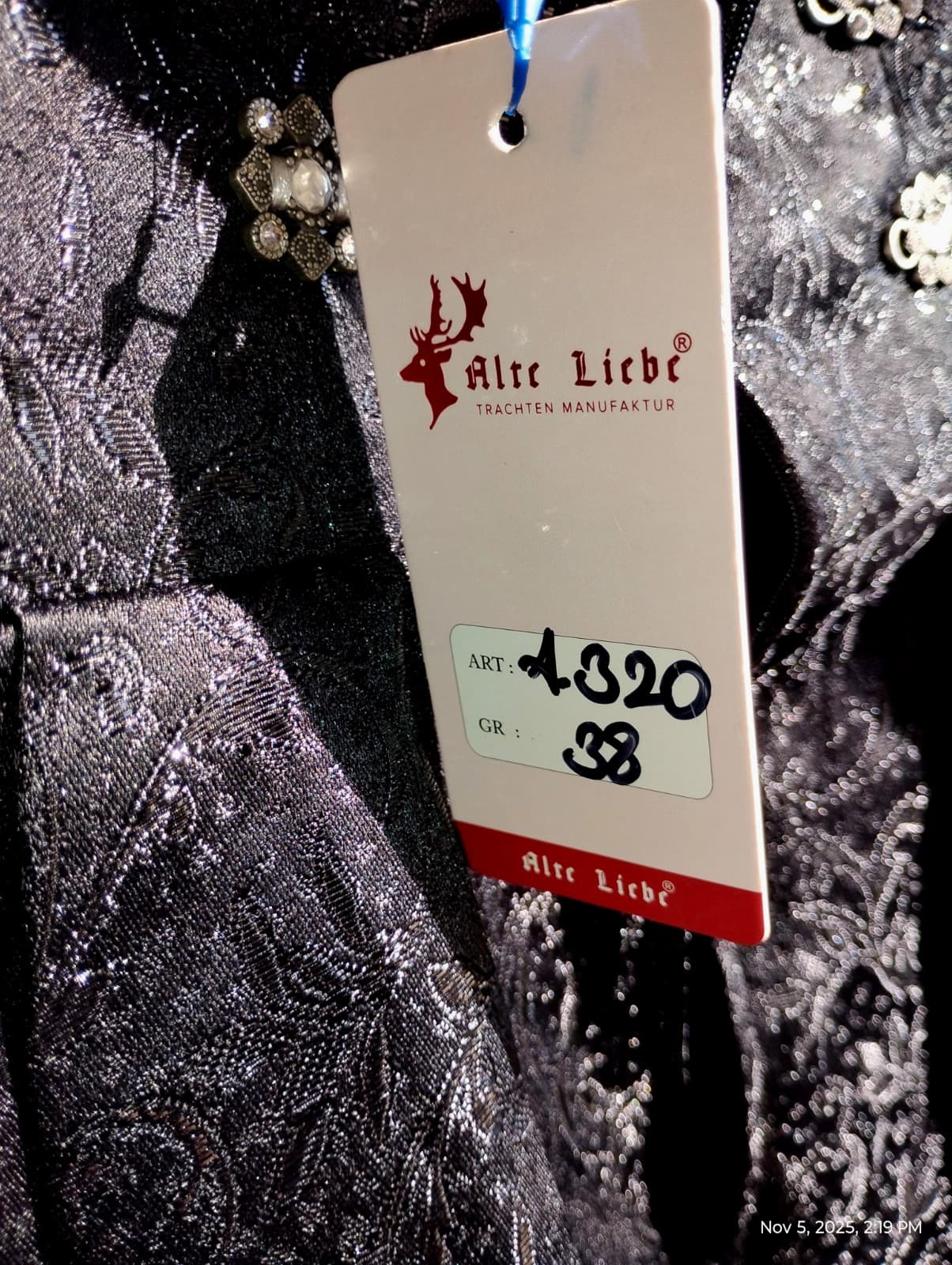 US 8 Waitress,Oktoberfest, 1 Dirndl Dress only, `broken zipper. ALTE LIEBE Black