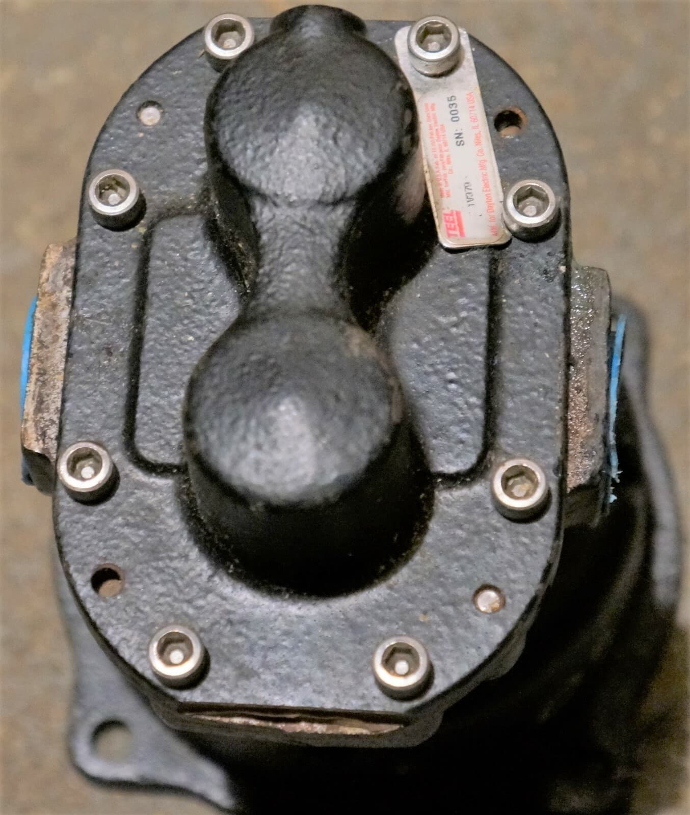 Cast Iron Oil Pump Head 10GPM Rotary Steel Gear For NEMA 56C Electric Motor 3