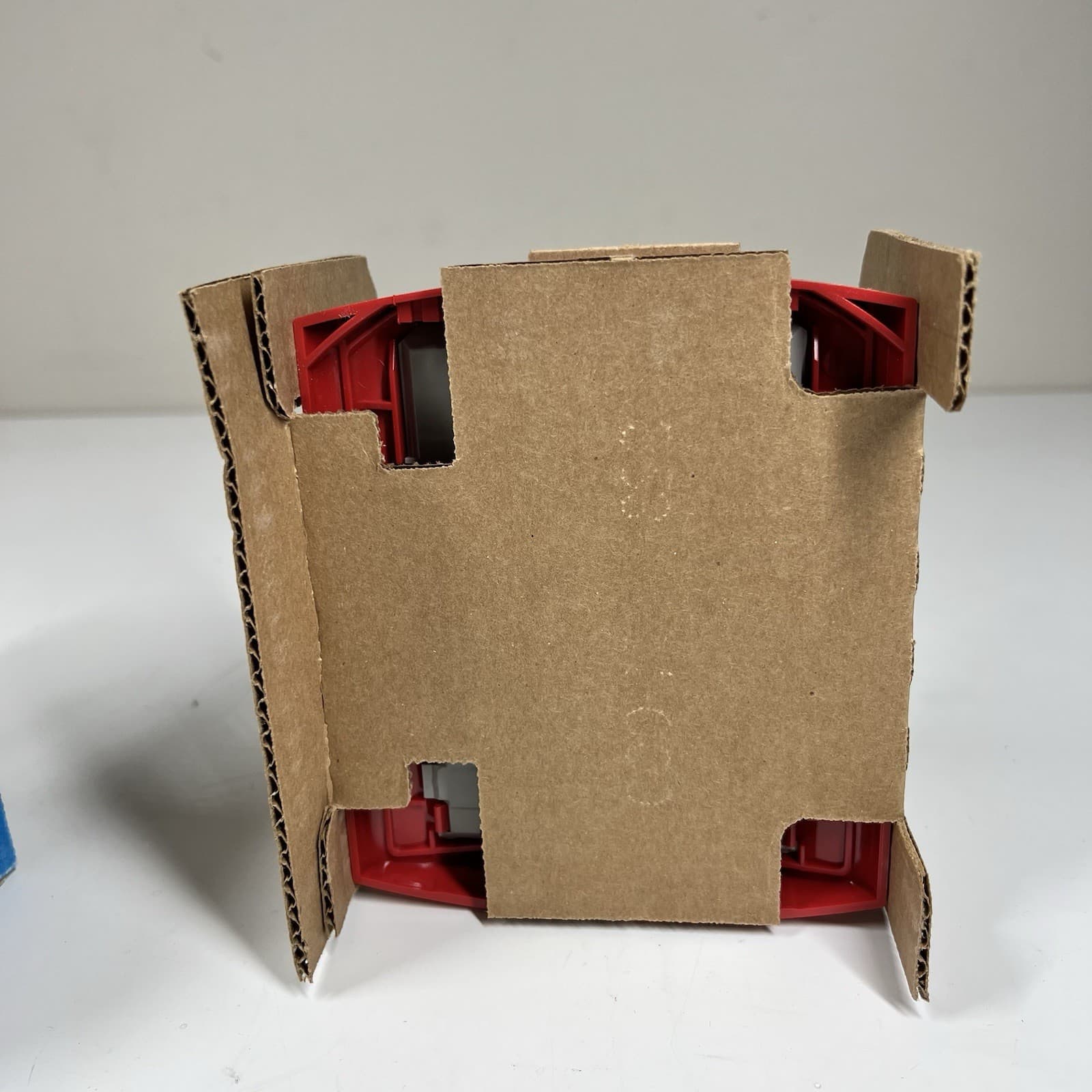 System Sensor SpectrAlert SR Fire Alarm Strobe Red w/ Mounting Plate NEW 5