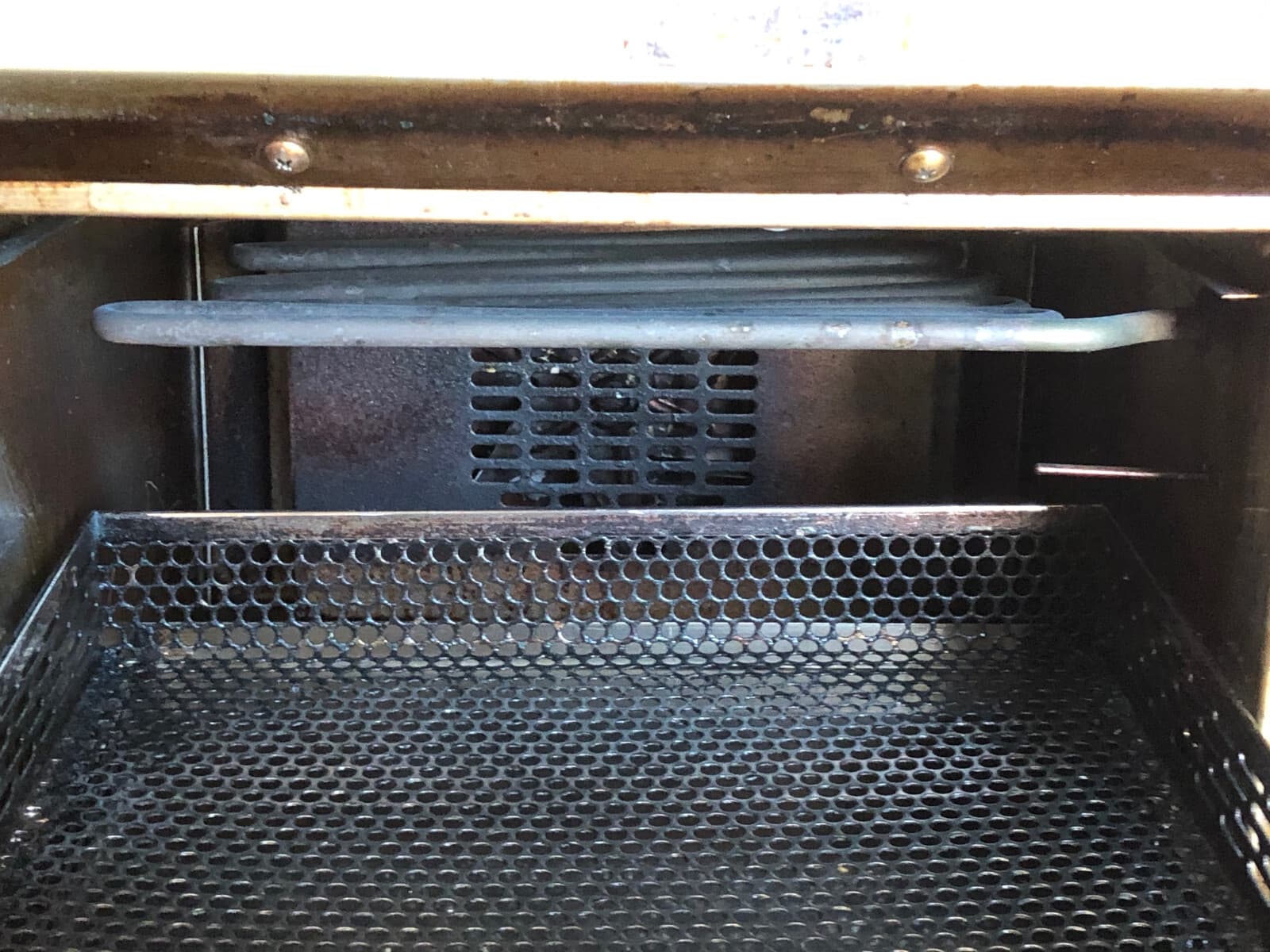 Quik n Crispy 600010 / 600025 GF II Countertop Greaseless Commercial Air Fryer 4