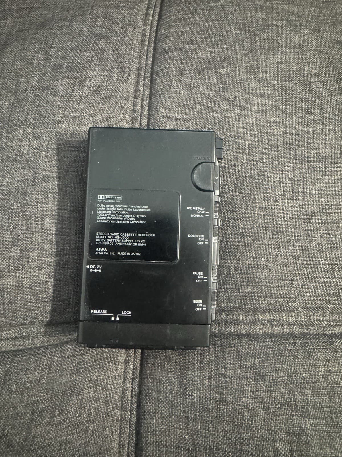 Aiwa HS J900 Stereo Radio Cassette Recorder  Rare Untested Cracked Corner 2