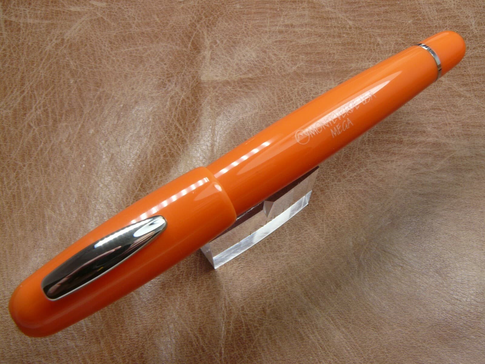 MONTEVERDE USA MEGA FOUNTAIN PEN IN ORANGE EXTRA FINE NIB NEW IN BOX/WARRANTY