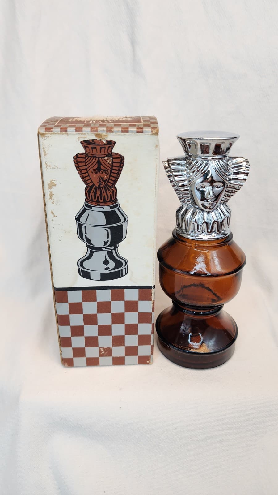 Avon The Queen Chess Piece Wild Country Empty With Box