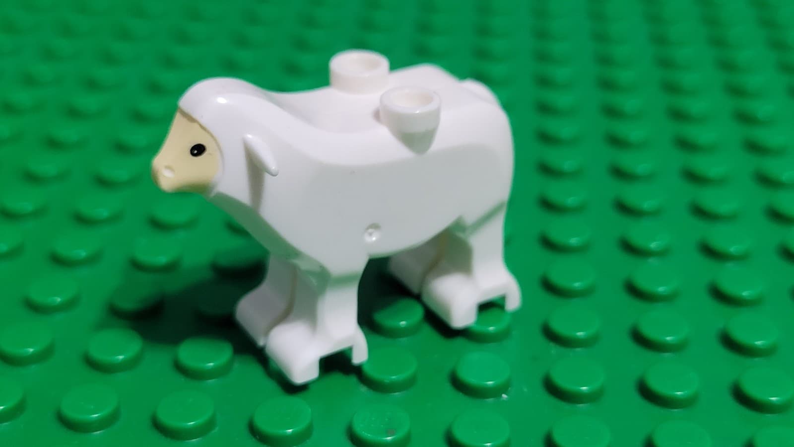 Animals - Minifigure Farm - Sheep, Goat, Pigs, Snake, Tiger, Cubs, Chameleons 2