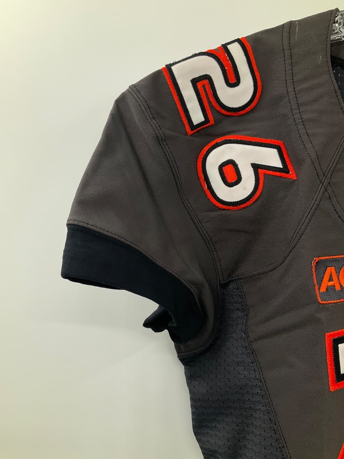 #26 MIAMI HURRICANES GAME USED NIKE JERSEY SIZE: 40 6