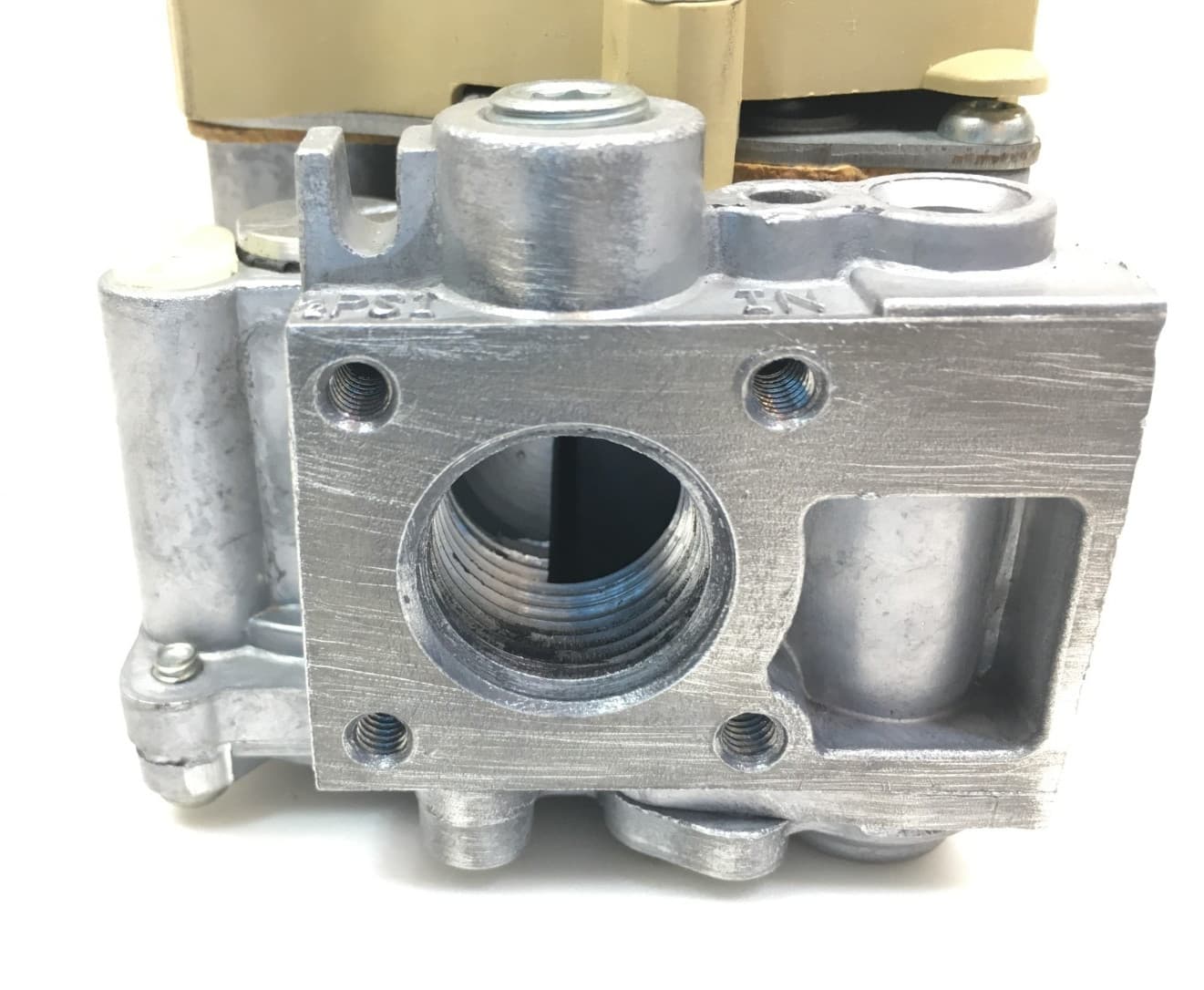 Honeywell VR8204M1075 HVAC Natural Gas Furnace Gas Valve in/out 1/2" used  #G101 4