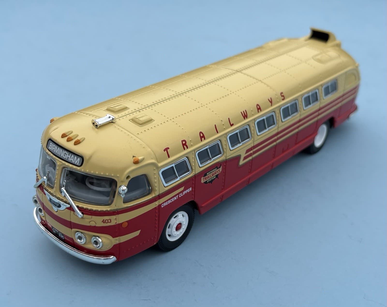 Corgi - Ltd Edition Trailways Crescent Clipper Bus 1:50 Scale, Dest: Birmingham 6