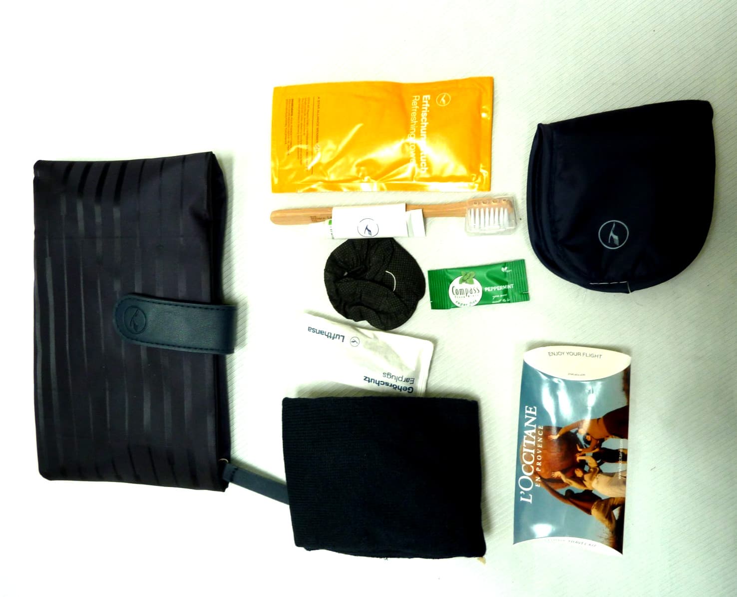 2 Lufthansa Business Class Amenity Travel Kit Sealed Unopened New October 2025 2