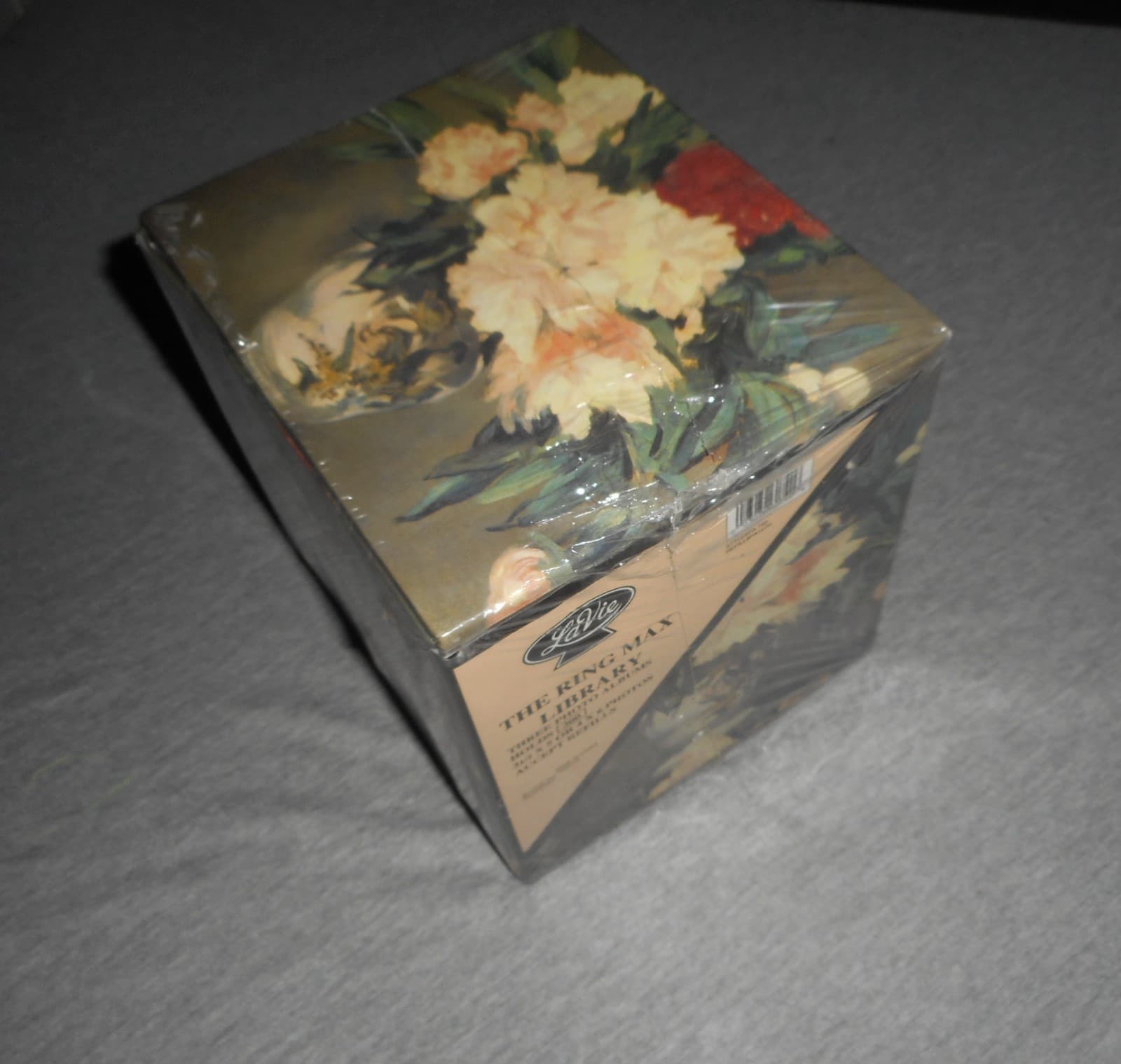 LaVie Floral Print Library Photo Albums 3 Book Set Holds 300 Pictures - NEW