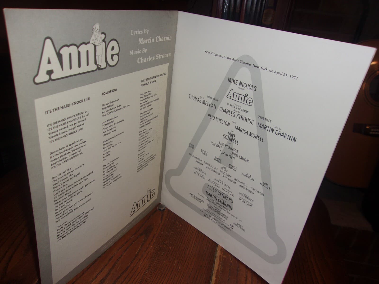 ANNIE A New Musical - Playbill / Program 1977 date STROUSE / CHARNIN 2