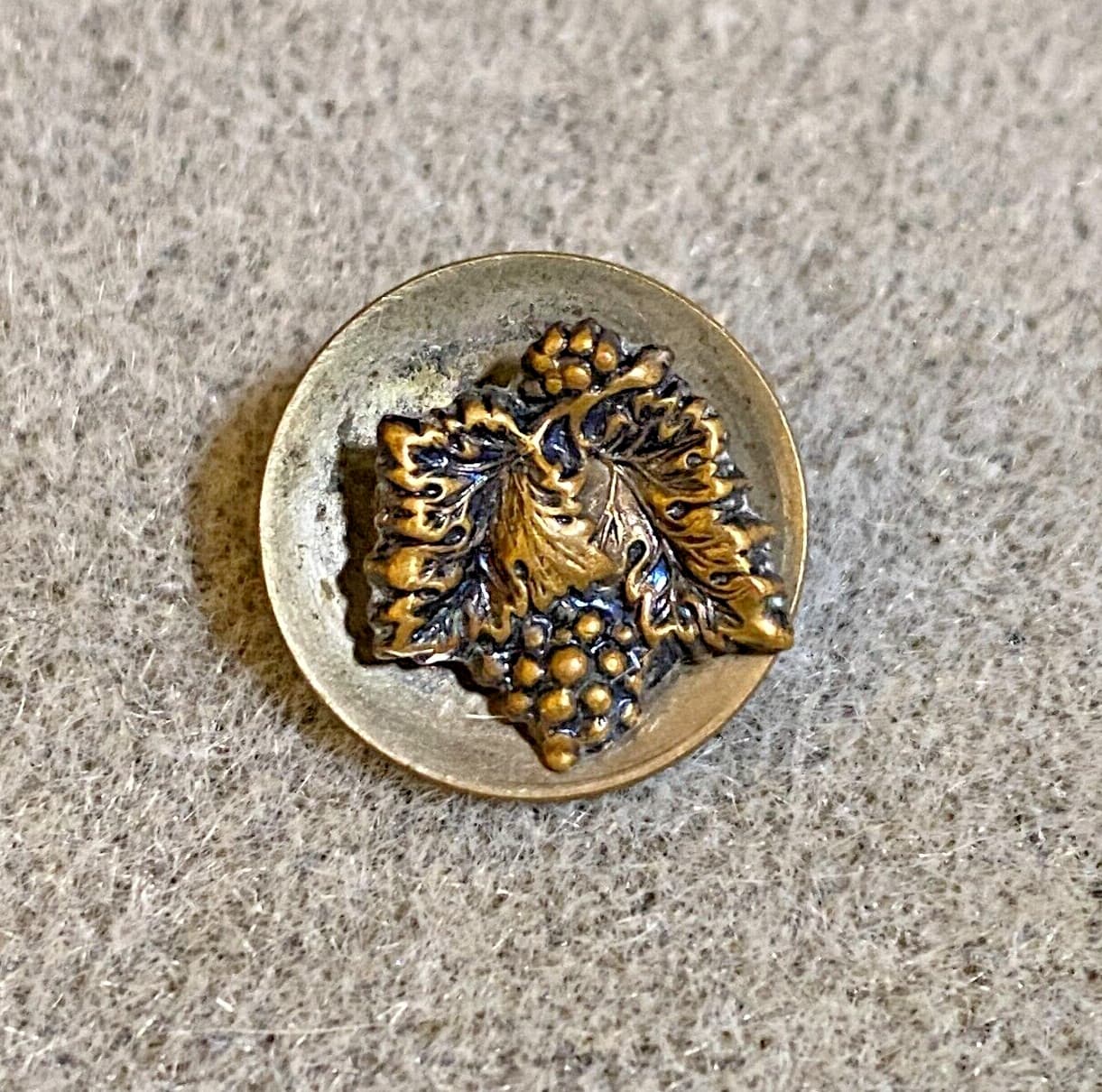 4 Late 1800s Steel Cup Buttons Stamped Brass Faceted Steels Grapes Florals 2