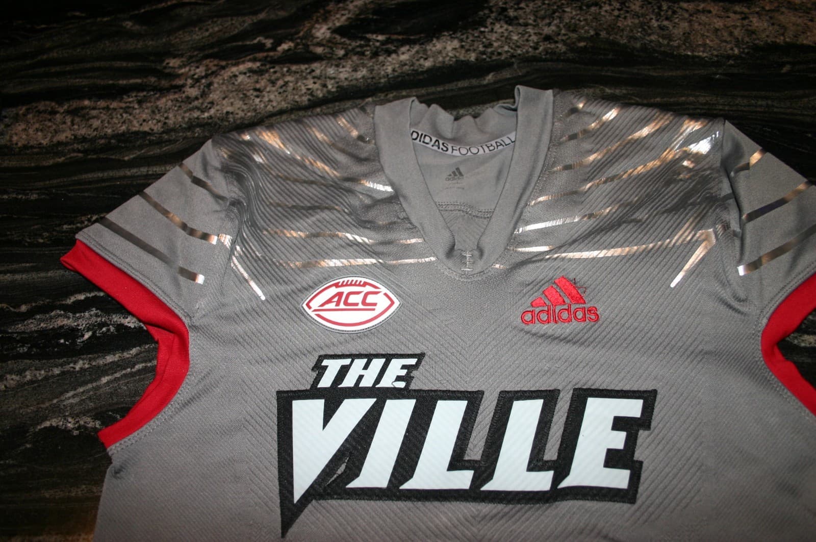 Louisville Cardinals Adidas Football 2022 Gray iron Wings Jersey The Ville XL 2