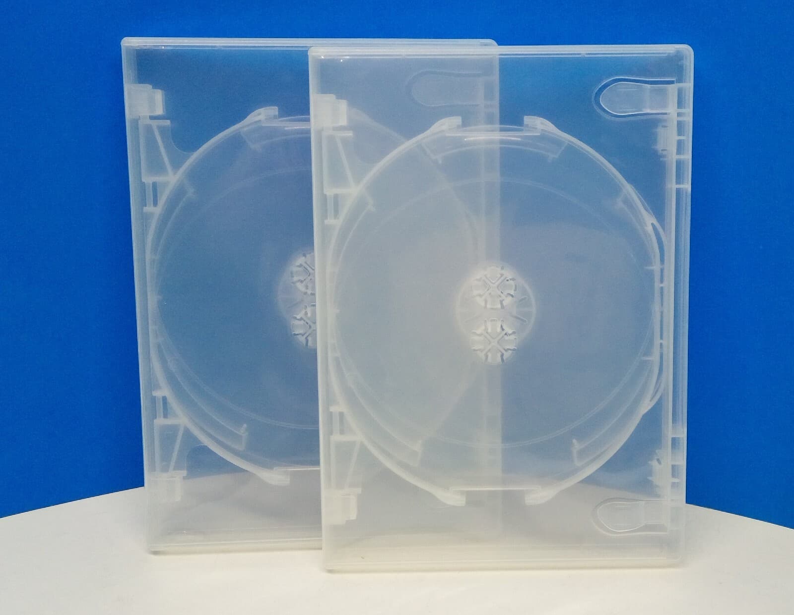 Lot Of 2  (Transparent)  3 Disc DVD Replacement Cases 4
