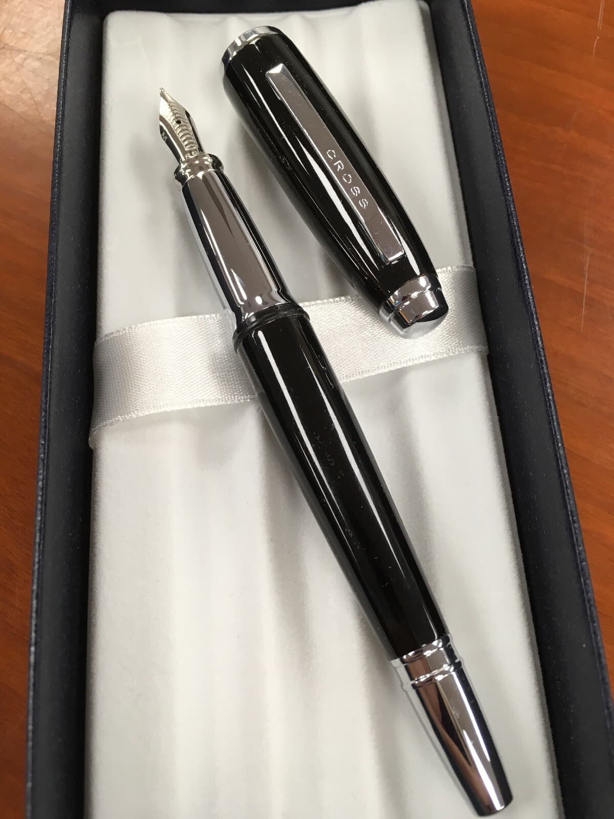 Cross Dubai Black Lacquer/Chrome Trim “M” Nib Fountain Pen 3