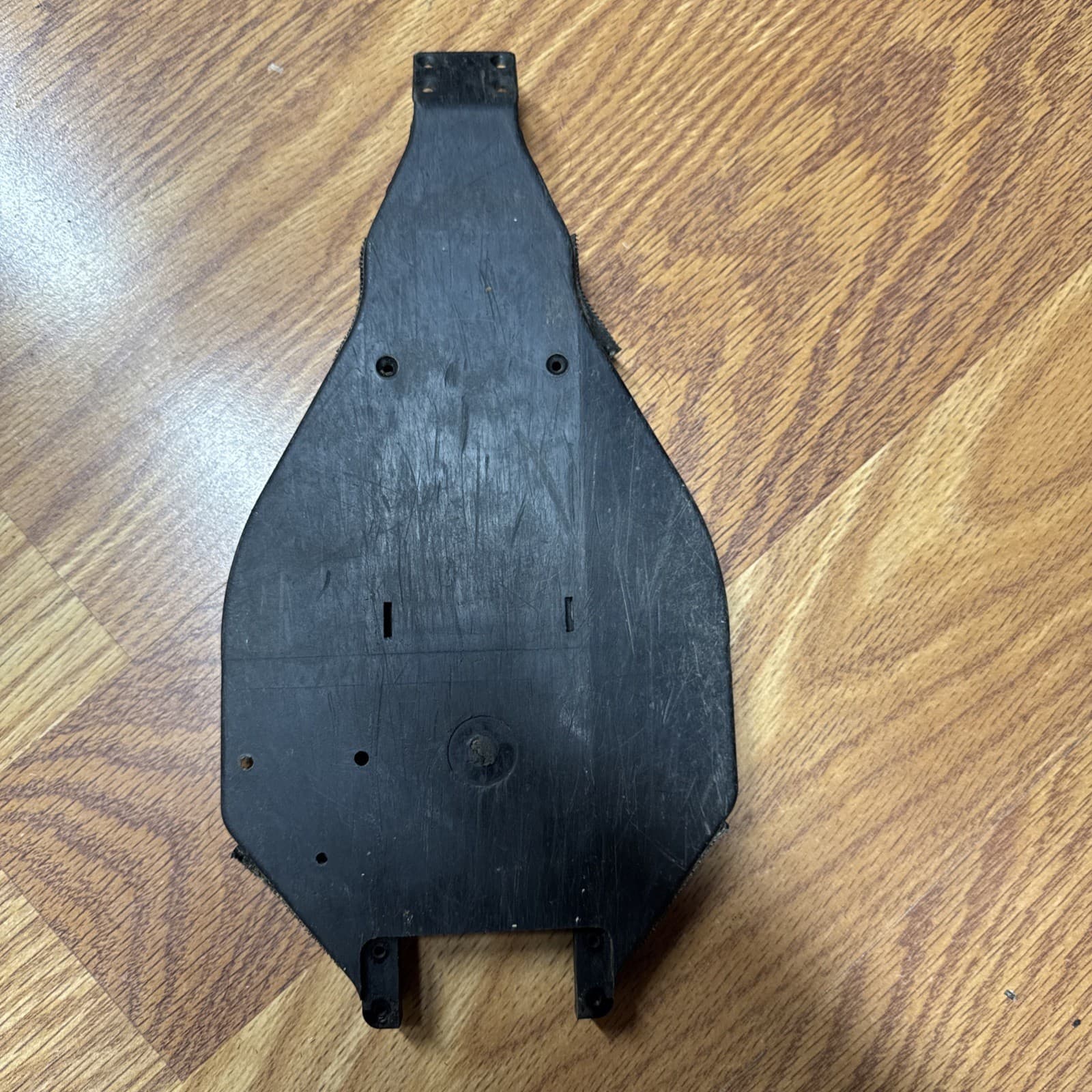 Team associated  rc10  B4 buggy Chassis, 11” Overall Length 2