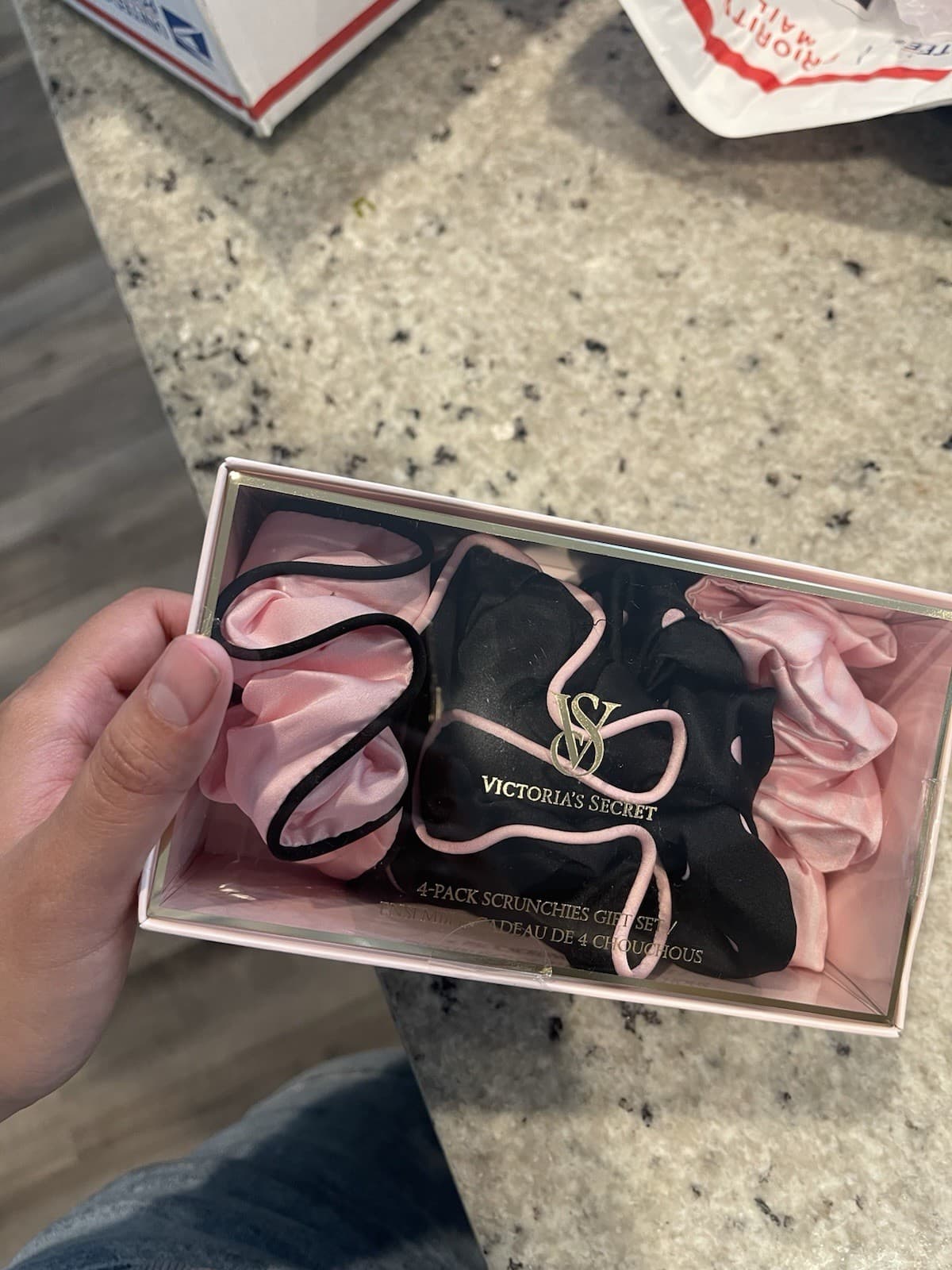 Victoria's Secret Hair Scrunchies Beauty Bundle 4pc Box Set New