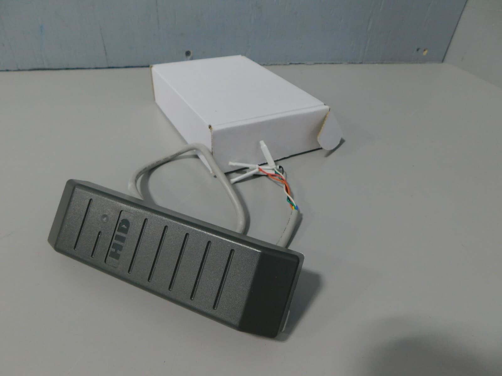 5365EGP00 HID Prox MiniProx Mullion Reader USED 4