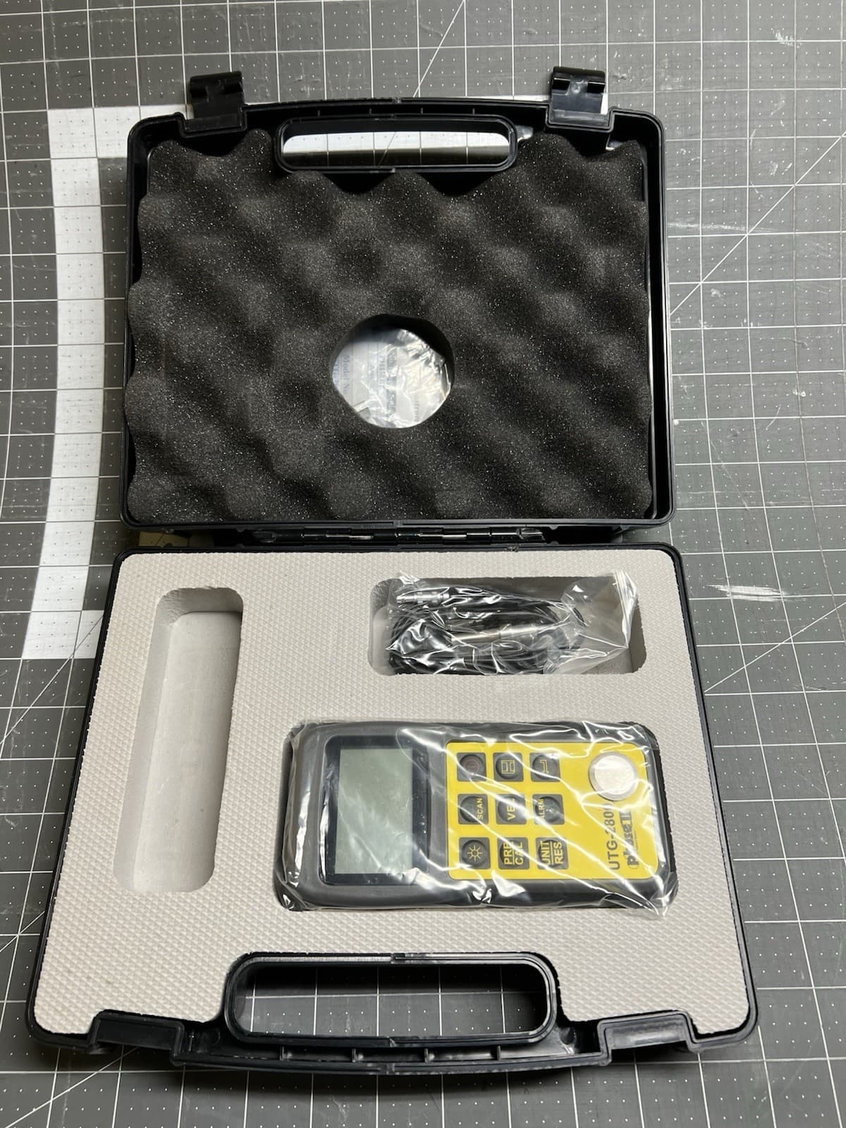 Phase II UTG-2800 Ultrasonic Thickness Gauge with Scan, Min/Max