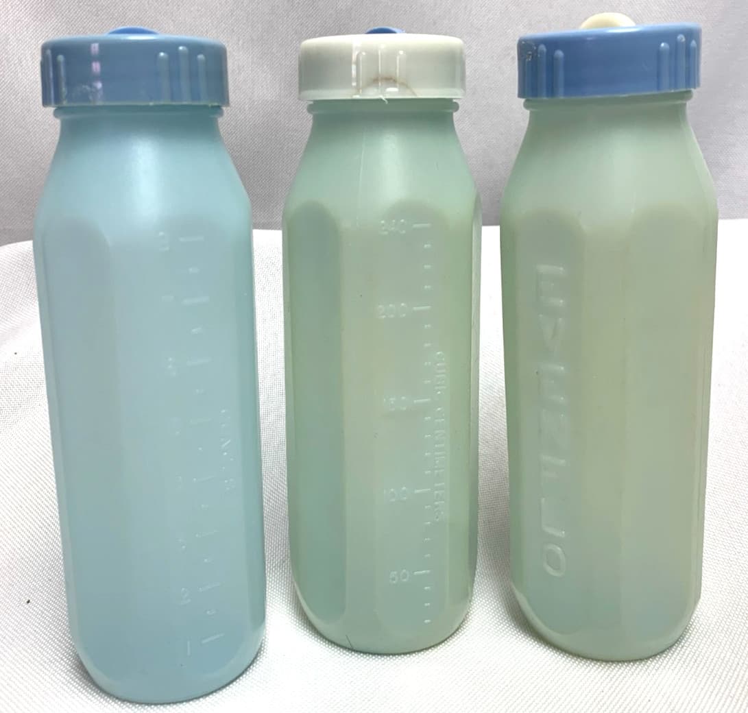 Vintage EVENFLO Baby Bottles Lot of 9 Infant Formula Feeding Plastic Pastel 6