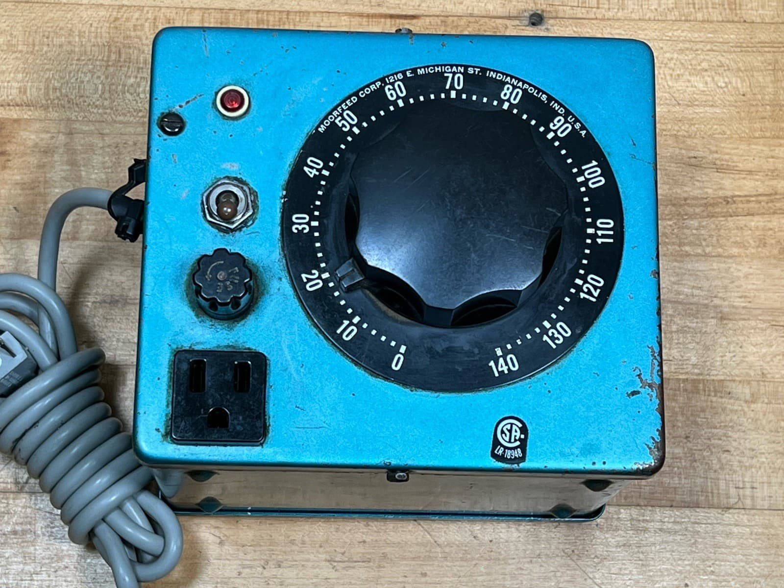 Moorfeed 033-2001 Variable Electric Autotransformer - 3.75 AMPS, Output: 0-140v 2