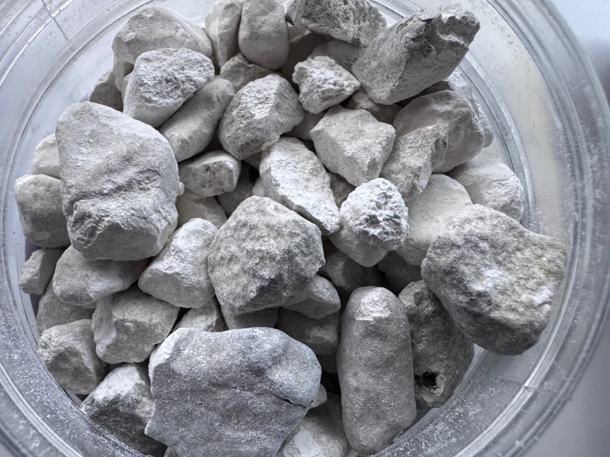 Quicklime Cobbles - High Calcium - 50LB Bag 2