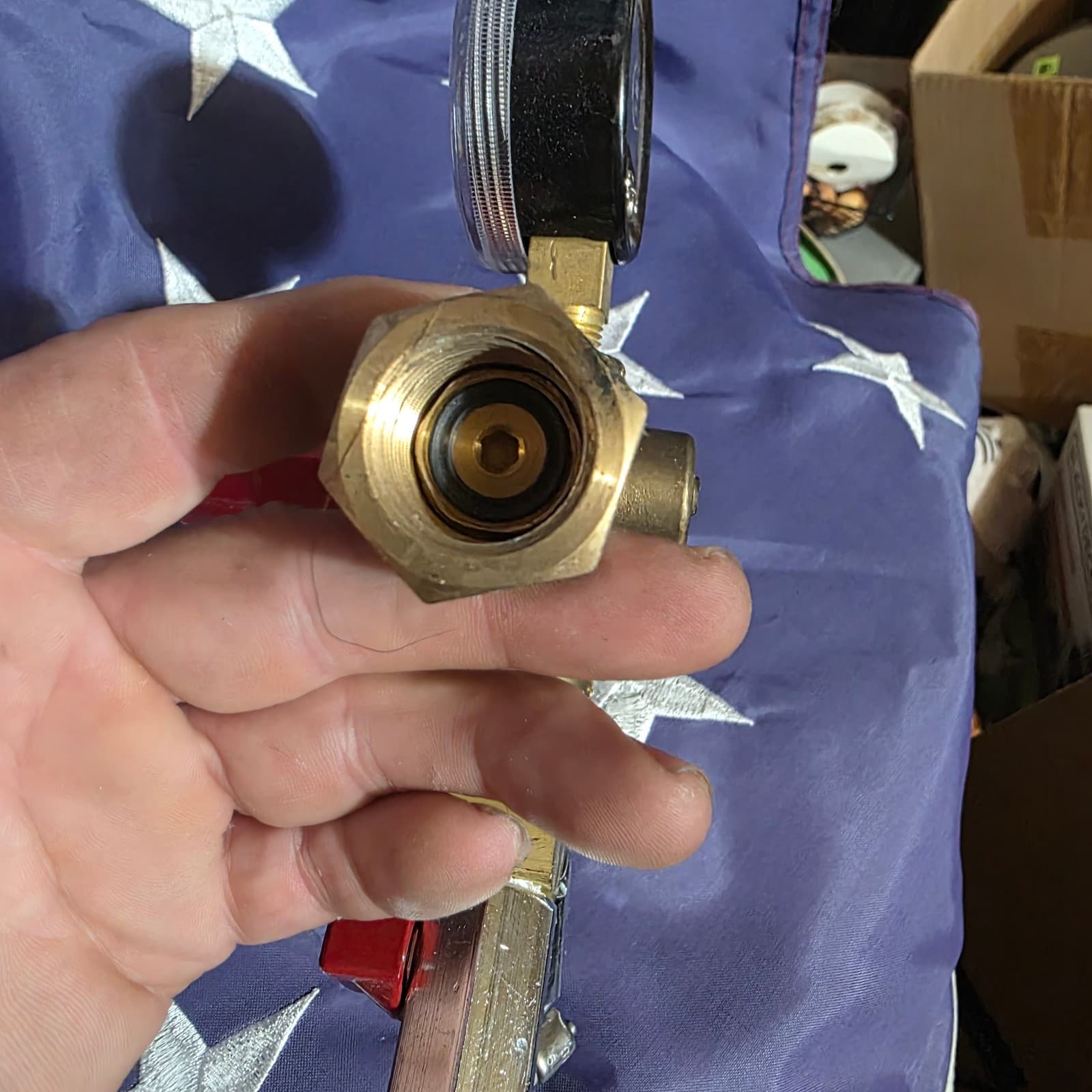 MicroMatic Primary Double Gauge Dual barb Co2 Regulator. 6