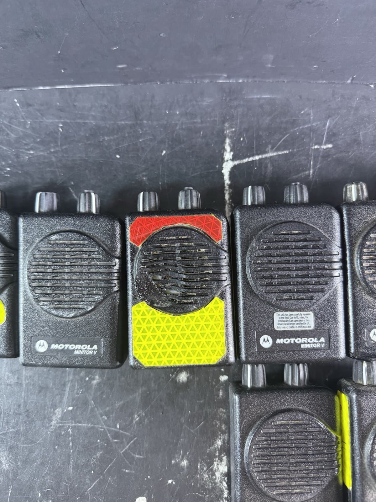 LOT OF 21 Motorola Minitor IV (5)/V (16) Pagers w/Accessories READ 3