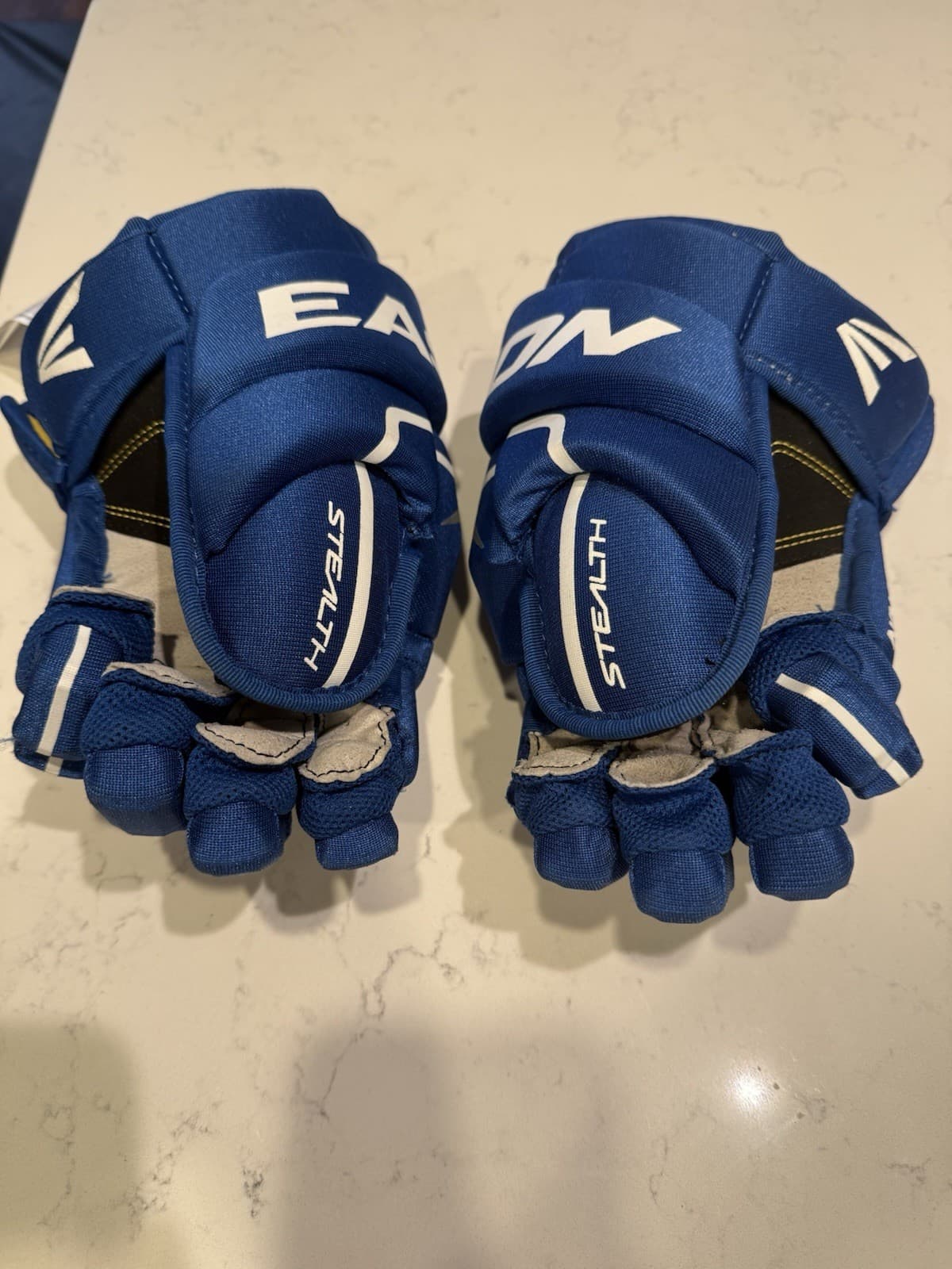 Easton Stealth Youth Gloves Small 13’’ / 33CM – Elite Comfort & Grip 3