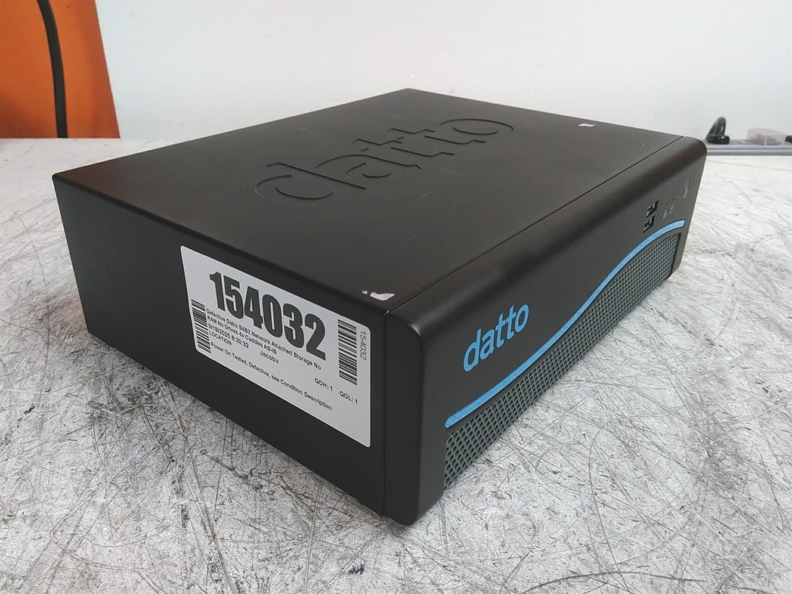 FIX**Defective Datto S4B2 NAS Network Attached Storage 0RAM 0HD 4x Caddies AS-IS 4