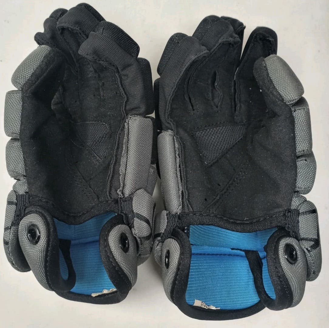 Nike Gray/Black Hockey Gloves  Kids Youth Size READ DESCRIPTION  3