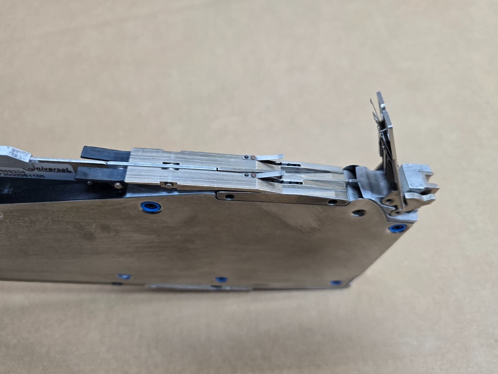 UIC Universal Instruments Green 8mm Dual Lane Feeder 49889204 3