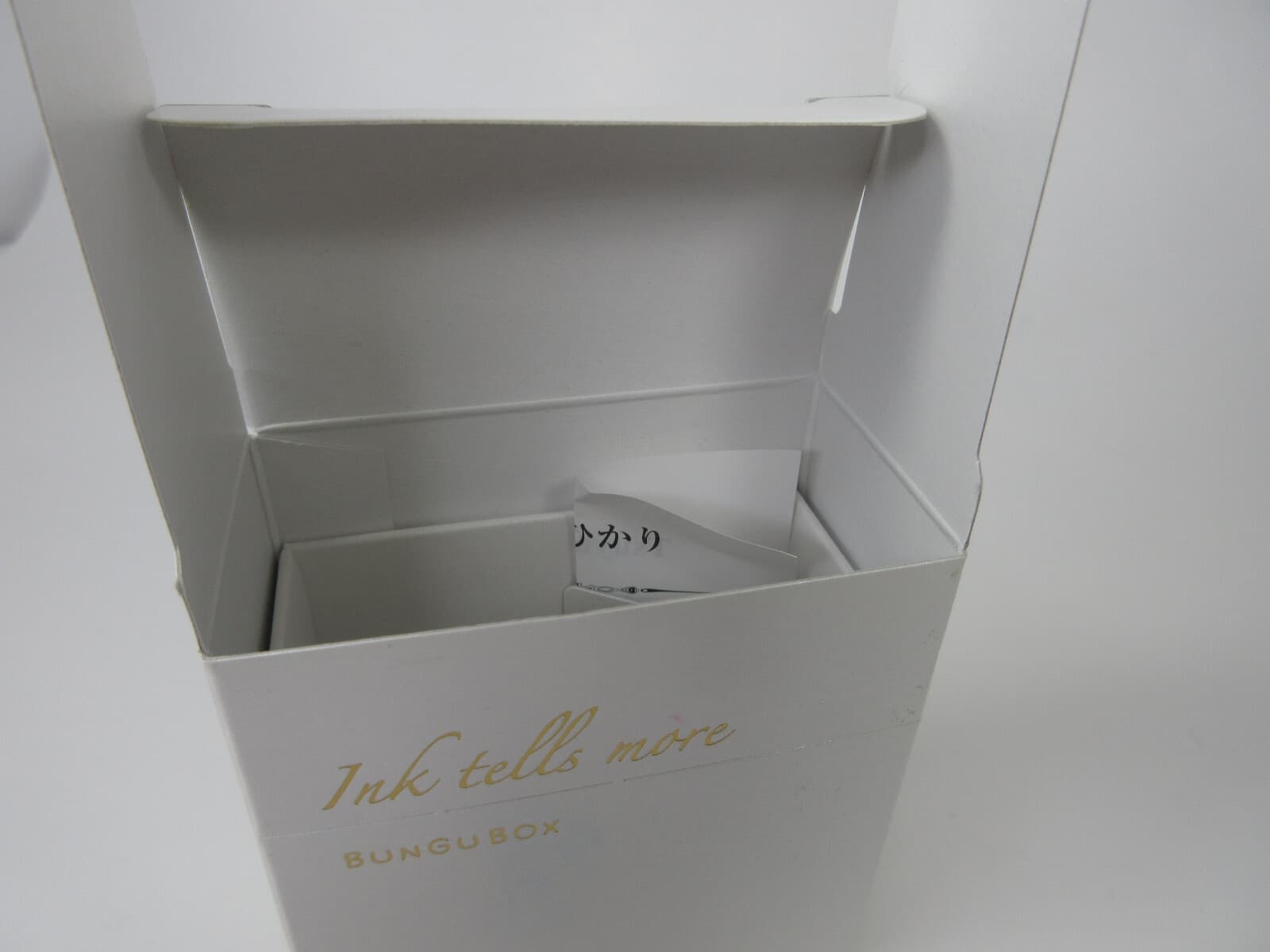 Bungubox Ink Tells More 30ml - Tsuyuhikari Light Green - Glass Bottle & Box 4