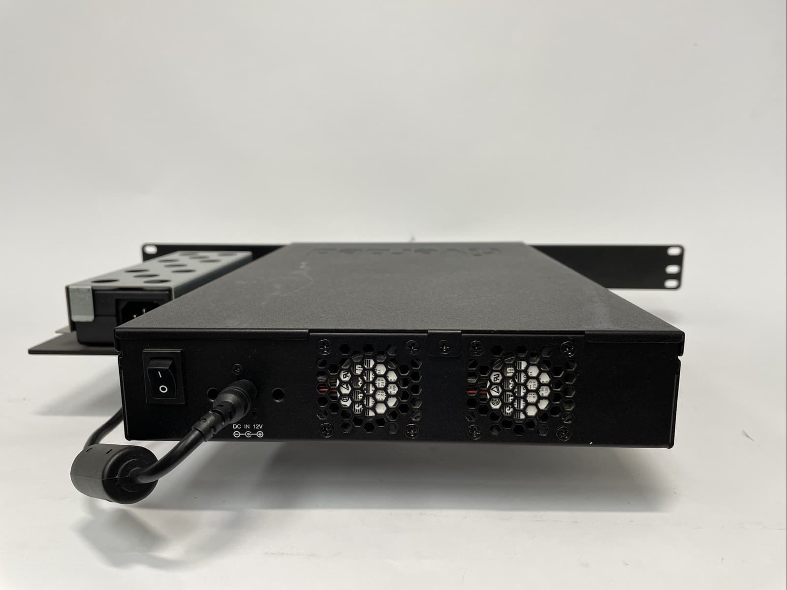 Riverbed Steelhead CX-770 Series CXA-00770-B020 3
