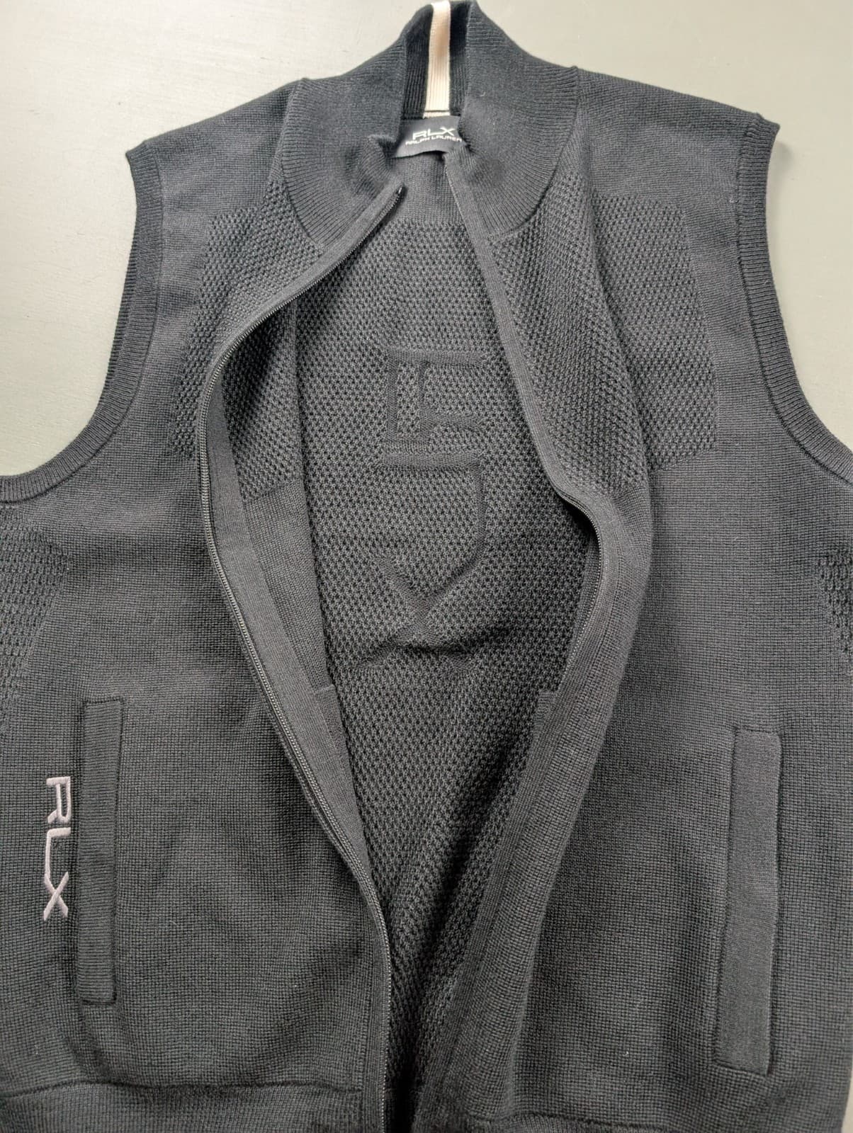 RLX Ralph Lauren Golf Vest Men’s Medium Black Wool Blend Full-Zip Knit 3