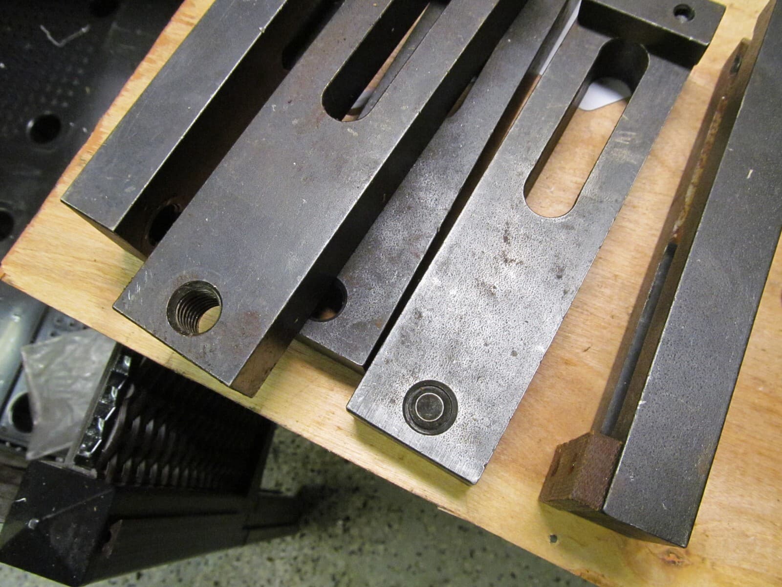 5 Jergens 36918 Slotted Padded Hold Down Clamp Straps 3