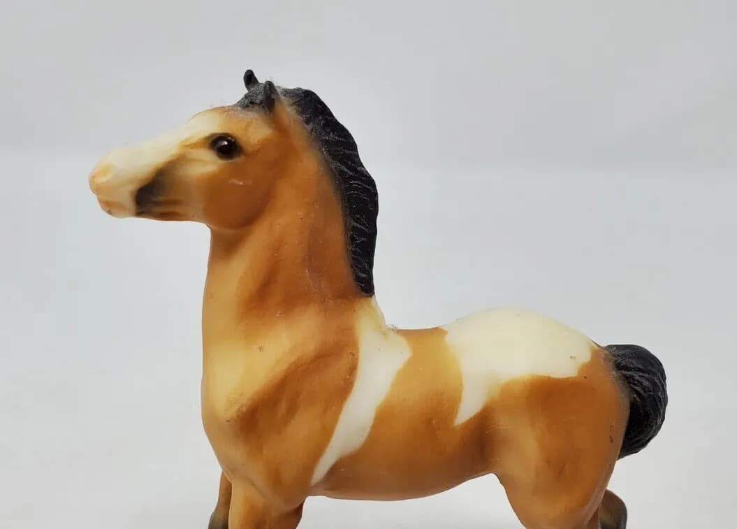 Vintage Breyer  Reeves Mesteño the Foal Horse Figure 4" L x 5"H 3