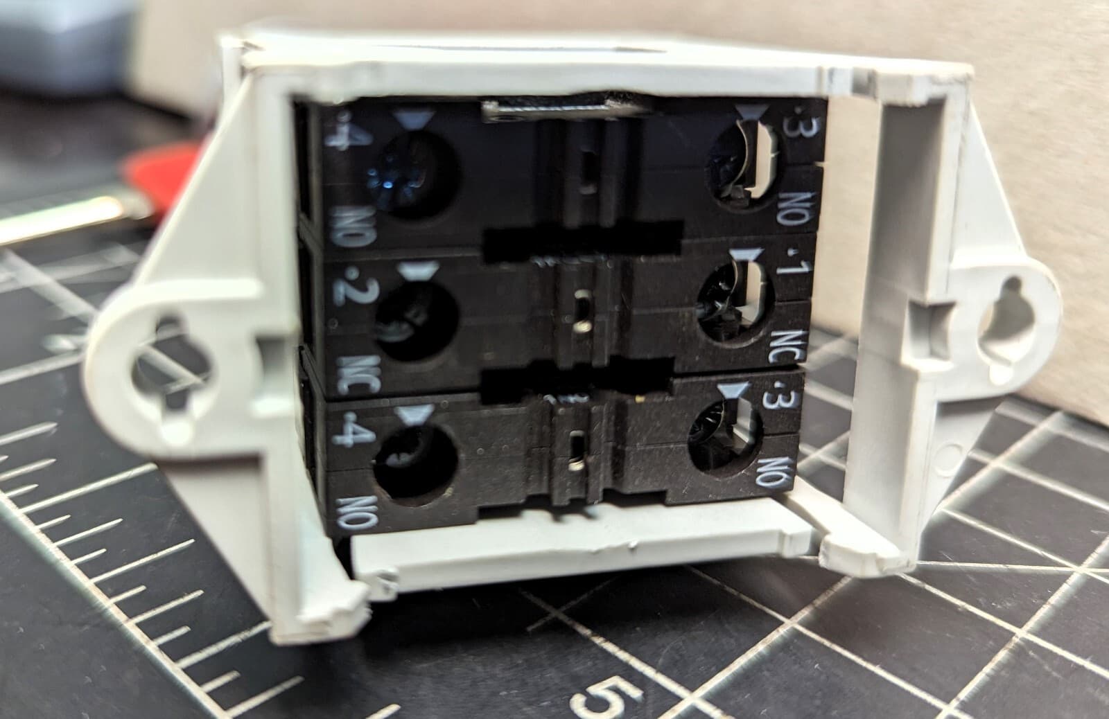 Siemens 22MM Key Switch Red Plastic Round Actuator Key-Operator NEW [A6B4] 6