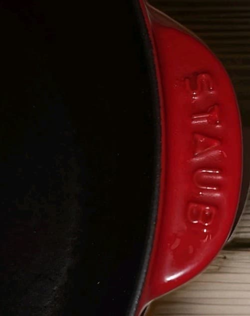 Staub VINTAGE  Cast Iron Enamel Frying Pan, W/ Pour Spout. Made In France Used 2