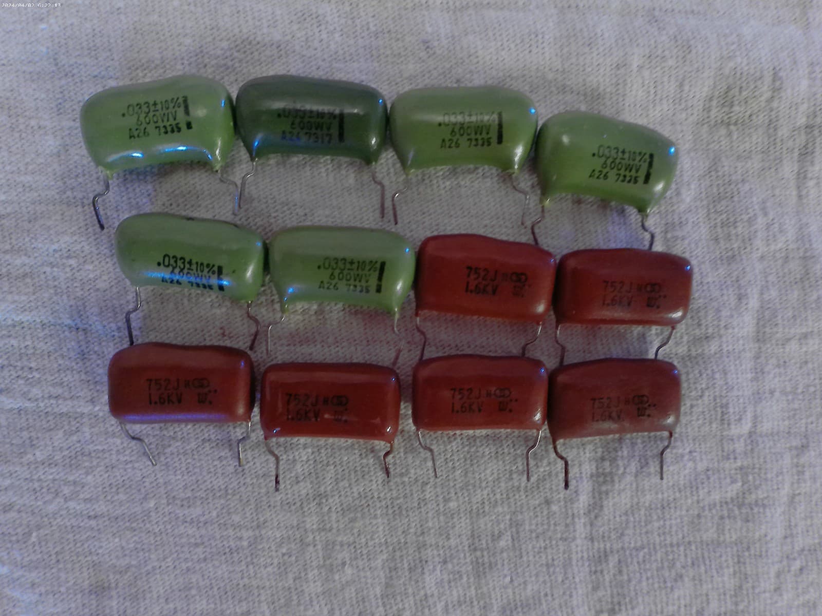 12 CAPACITOR LOT FOR PROJECTS HIGH VALUES HIGH VOLTAGE