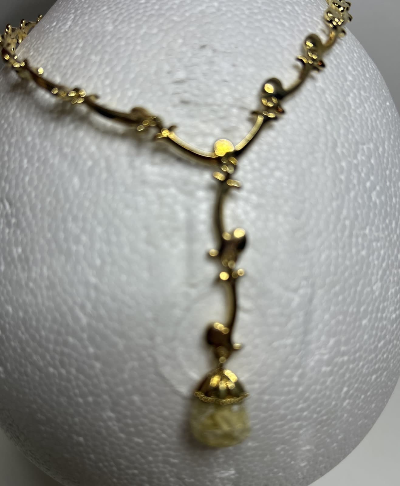 Beautiful Avon Extraordinary Briolette Vine Necklace New In Box Vintage 2005