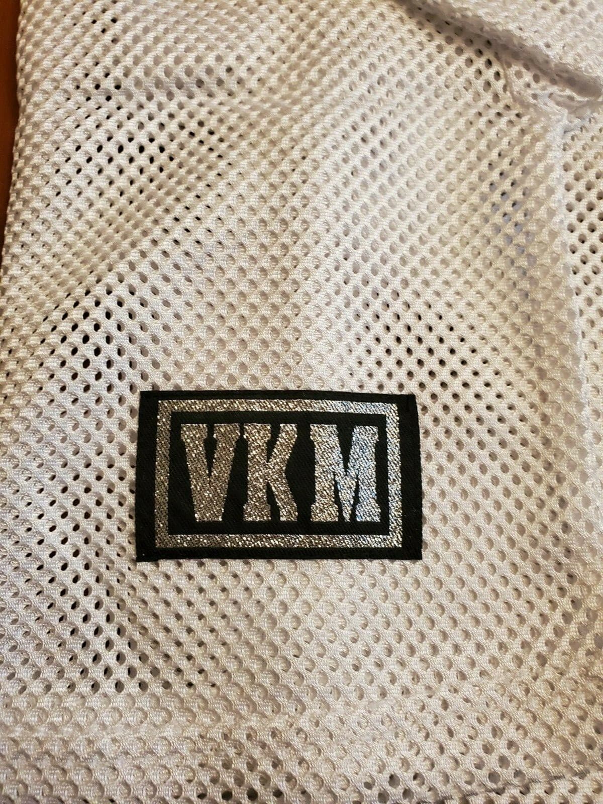 NEW Youth  Medium/Large Venus VKM FOOTBALL Half Shirt Practice Jersey - White 4