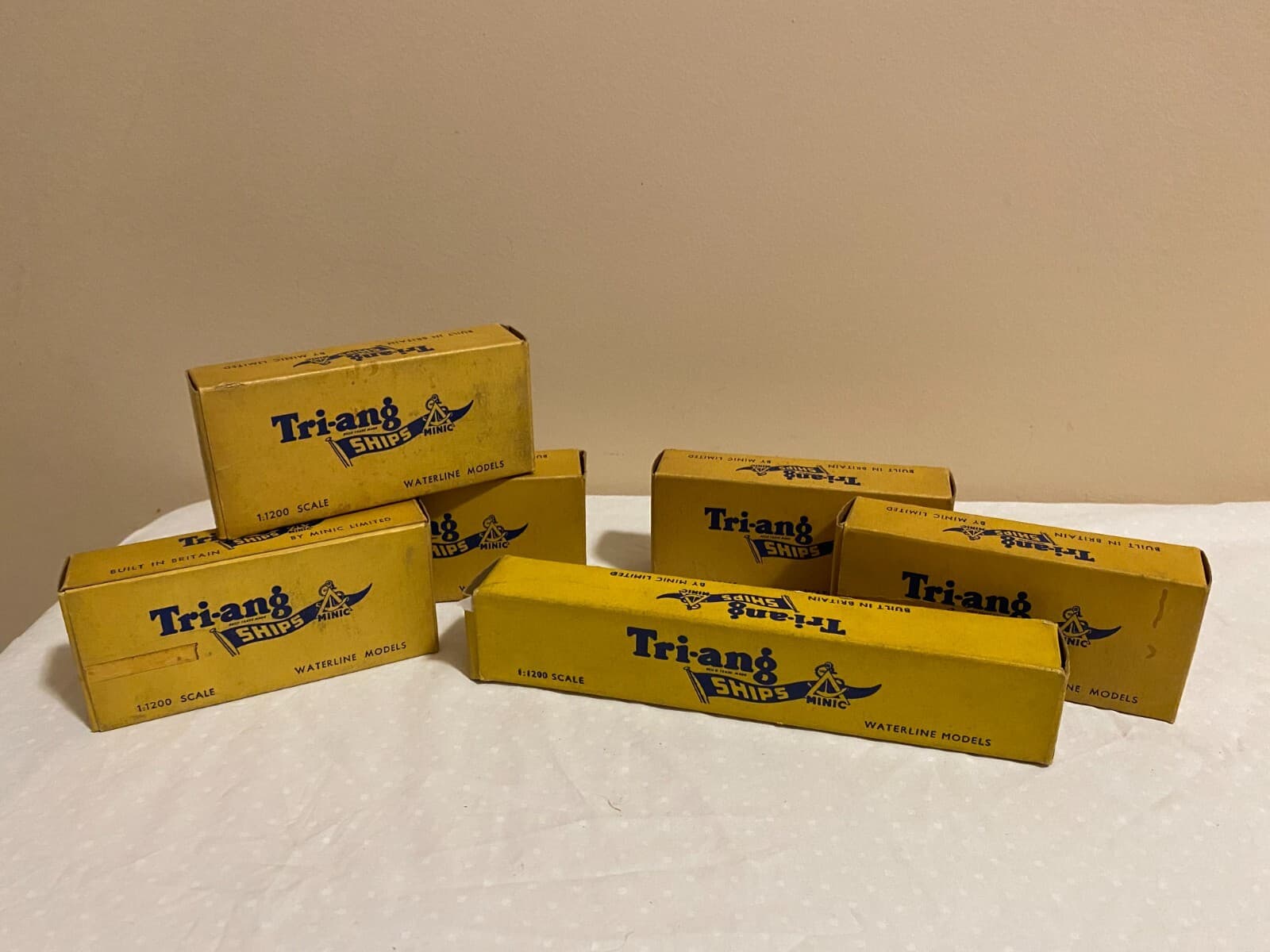 Tri-ang Ships Minic Waterline Models Dock and Harbor Piers Z-37