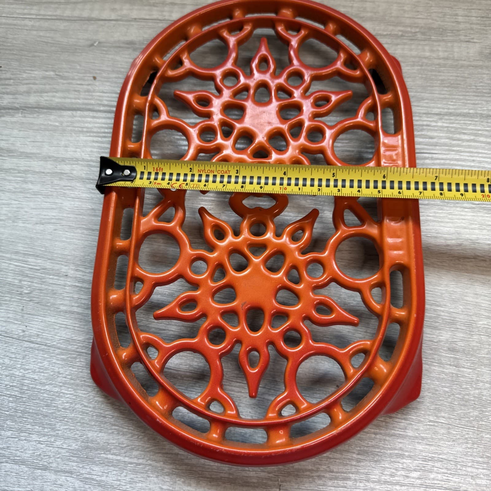 Le Creuset Trivet Oval Hombre Large Excellent Used 10.7” double Cast Iron 4