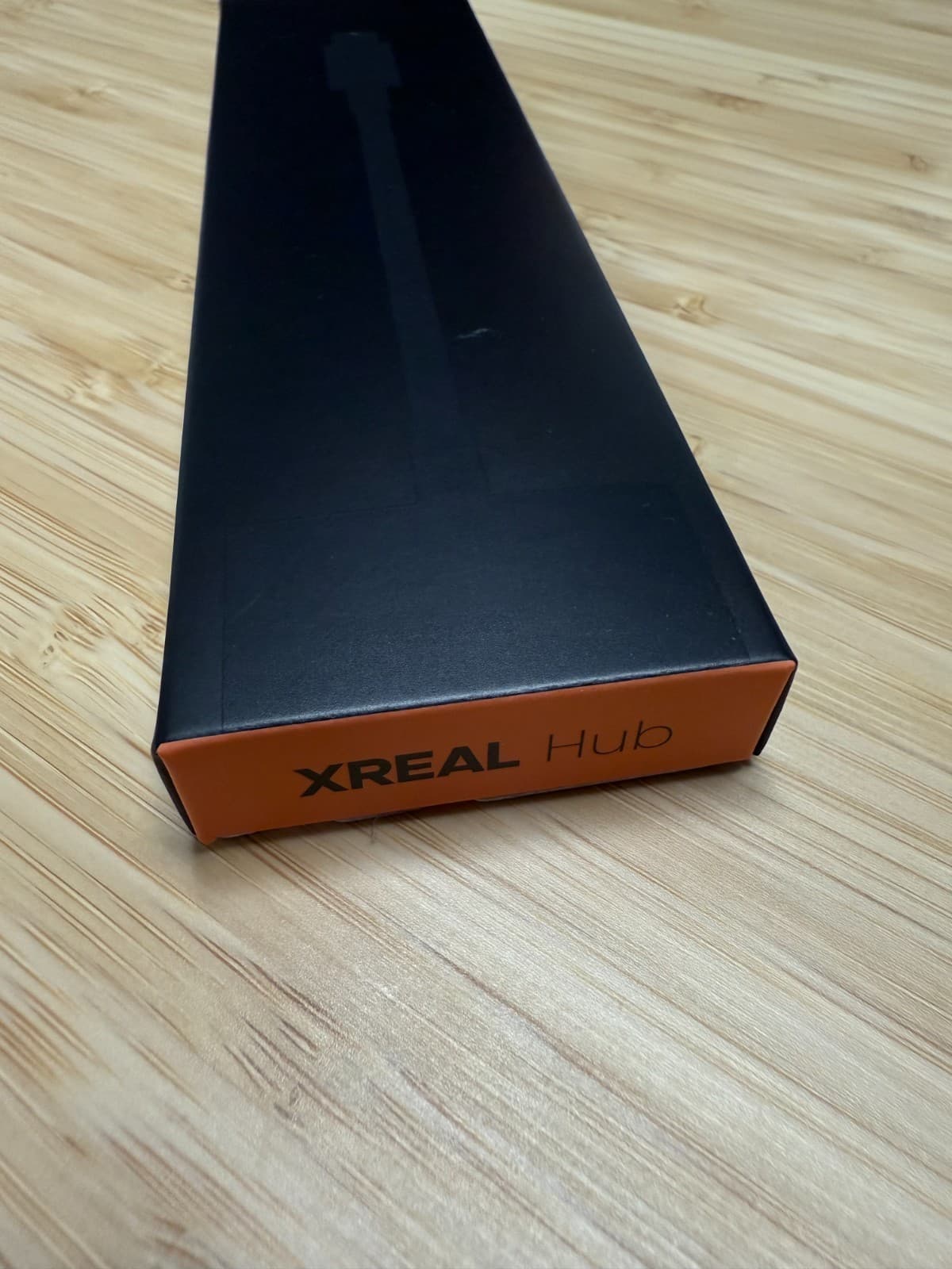 XREAL One Pro AR (M IPD 57-66mm) Glasses + Charging Hub 4