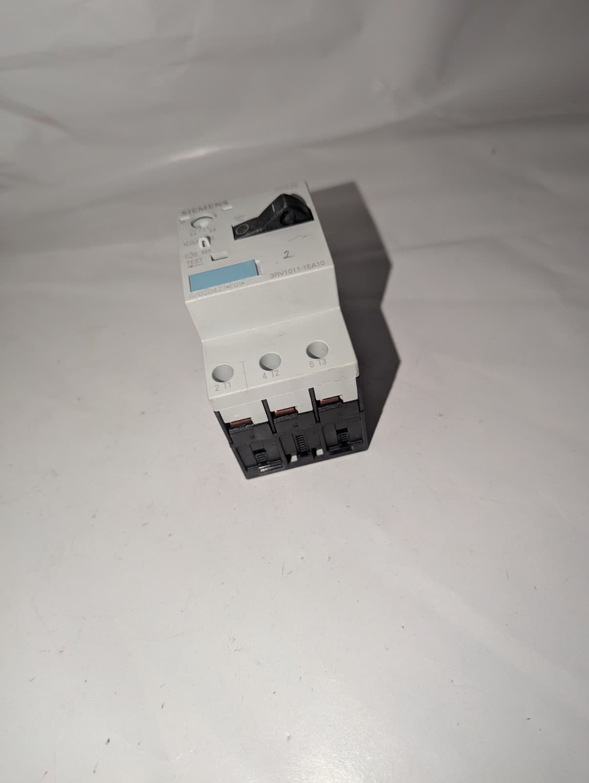 NEW GENUINE SIEMENS 3RV1011-1EA10 MANUAL MOTOR CONTROLLER 2
